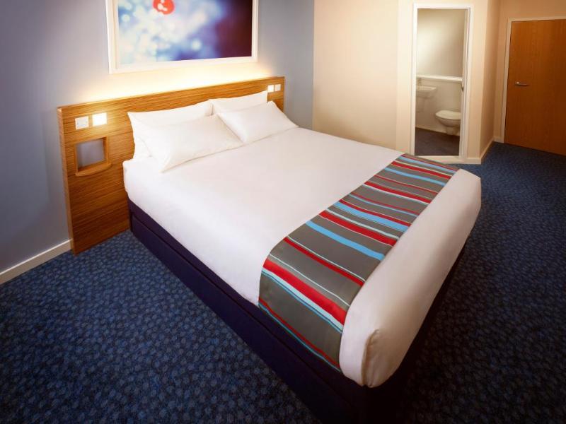 Travelodge Глоссоп Экстерьер фото