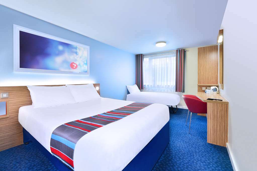 Travelodge Глоссоп Номер фото